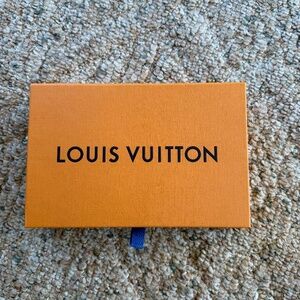 Louis Vuitton Wallet  Packaging set - Dust Bag & booklet Included